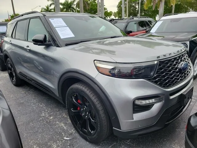 2020 Ford Explorer ST photo 2