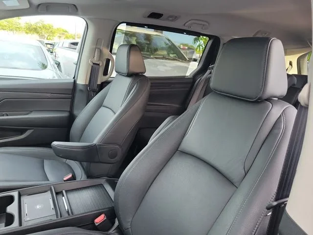 2025 Honda Odyssey EX-L photo 7