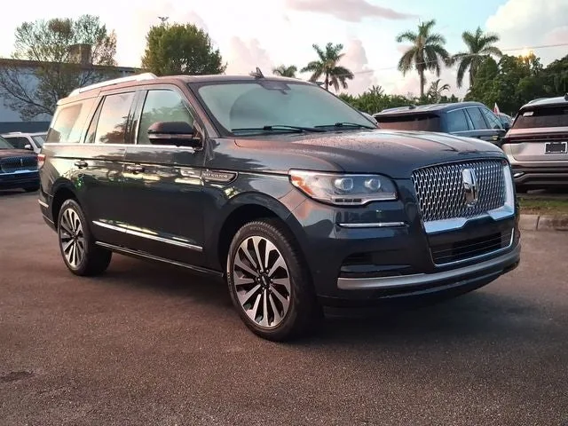 2024 Lincoln Navigator Reserve photo 23