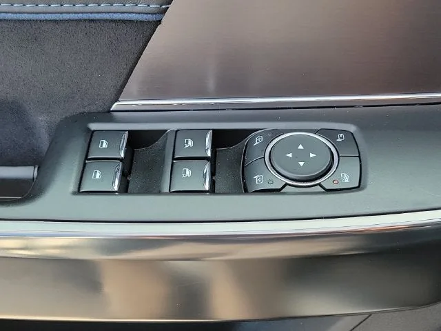 2025 Ford F-150 Platinum photo 20