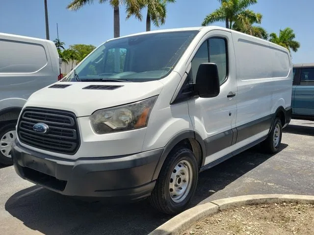 2017 Ford Transit-150 Base photo 31