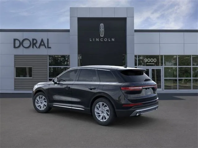2024 Lincoln Corsair Premiere photo 4