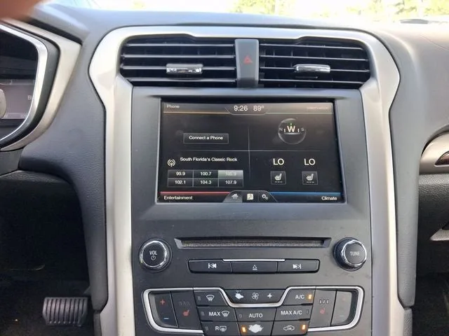 2016 Ford Fusion Energi SE Luxury photo 19