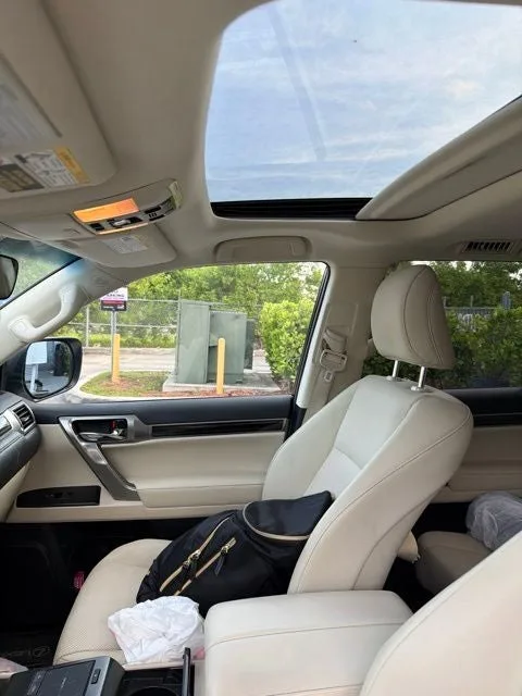 2023 Lexus GX 460 photo 3