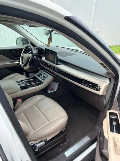 2020 Lincoln Aviator Standard Premium photo 5