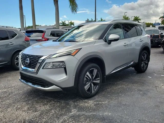 2023 Nissan Rogue Platinum photo 32