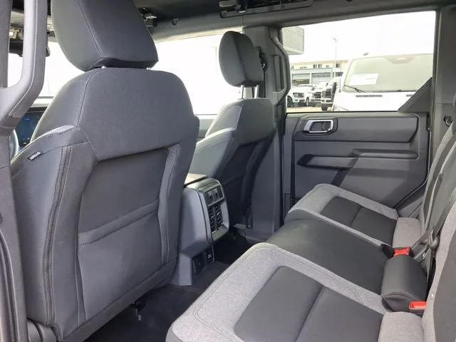 2025 Ford Bronco Big Bend photo 5