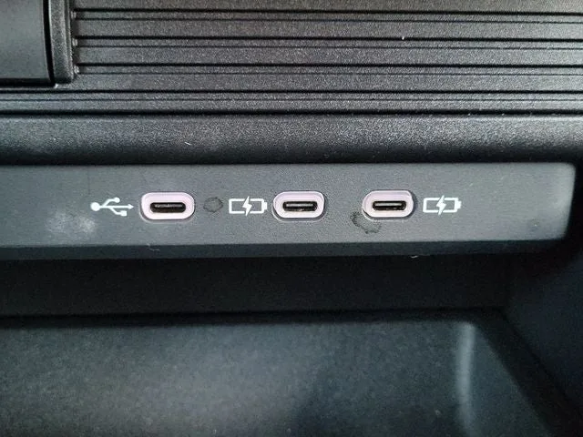 2025 Toyota Land Cruiser Base photo 27