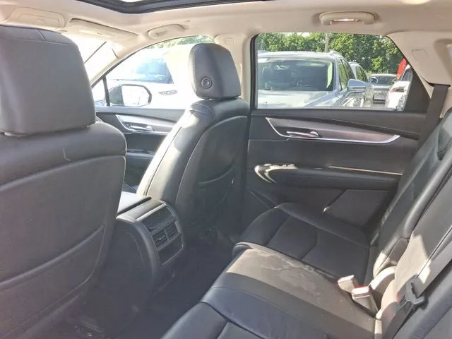 2017 Cadillac XT5 Premium Luxury photo 5