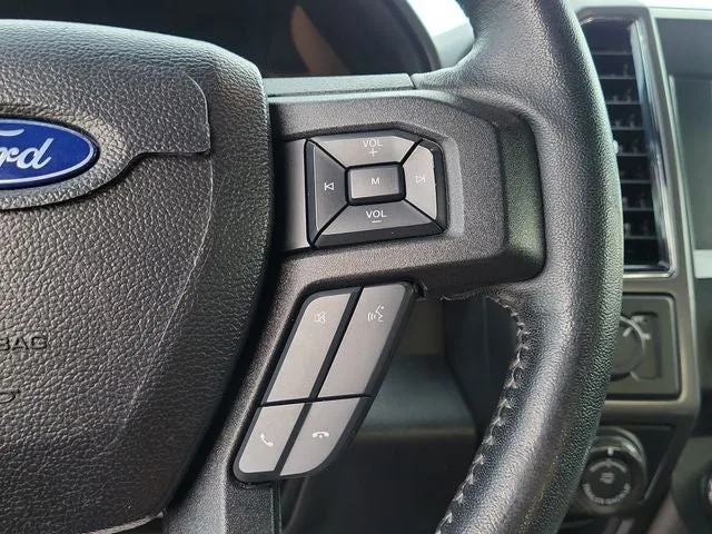 2017 Ford F-150 XLT photo 22