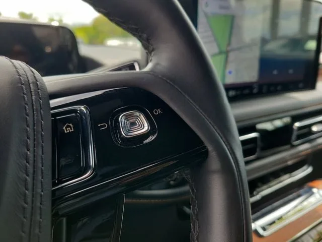 2025 Lincoln Aviator Black Label Premium photo 29