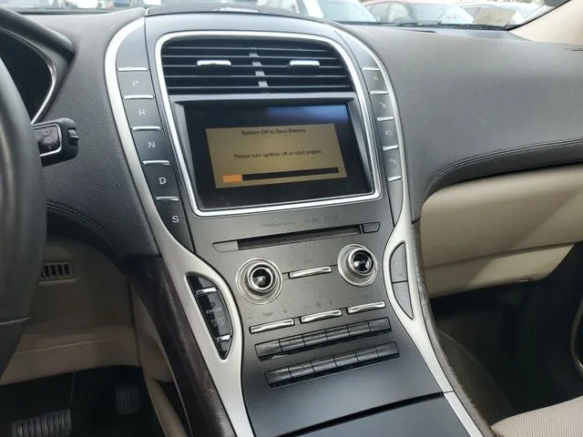 2021 Lincoln Nautilus Standard photo 14