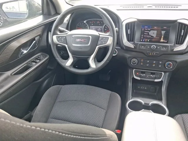 2022 GMC Terrain SLE photo 8