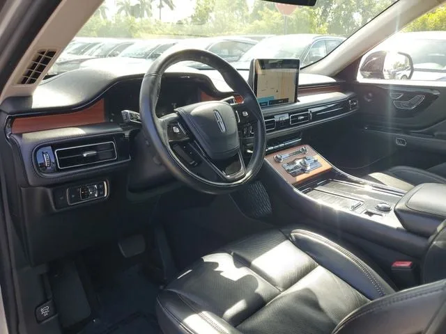 2020 Lincoln Aviator Reserve Premium photo 17