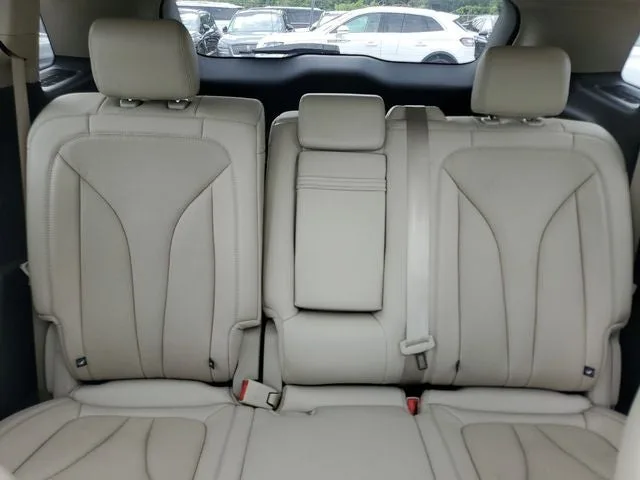 2021 Lincoln Nautilus Standard photo 18