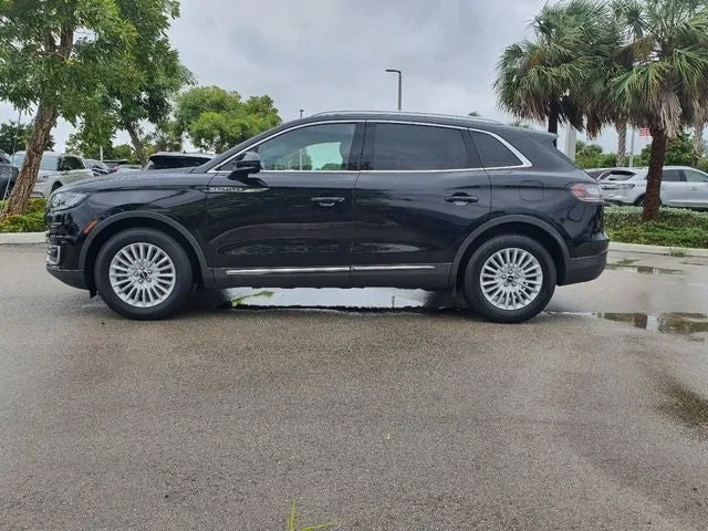 2020 Lincoln Nautilus Standard photo 6
