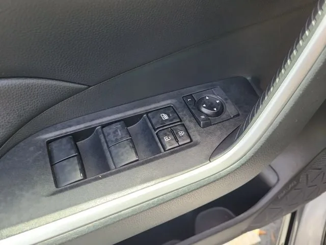 2024 Toyota RAV4 LE photo 15