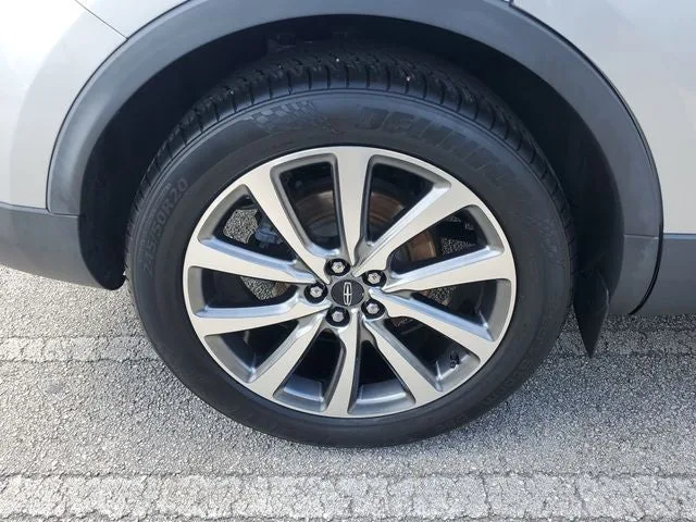 2019 Lincoln Nautilus Select photo 7