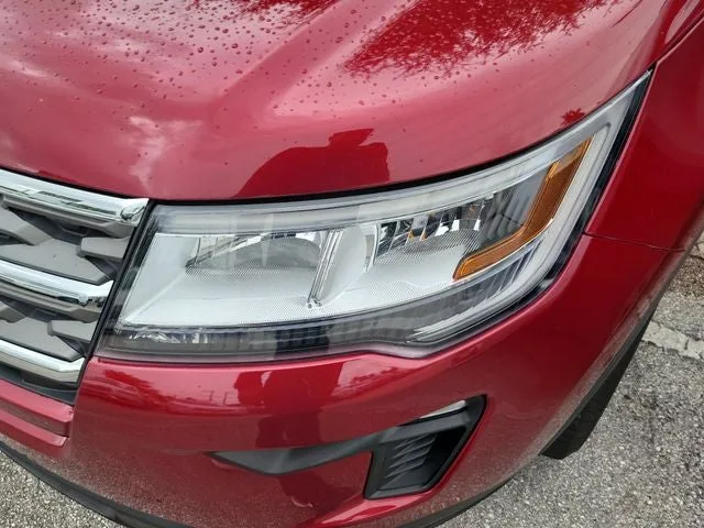 2018 Ford Explorer XLT photo 5