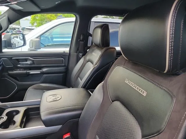 2024 RAM 1500 Laramie photo 12