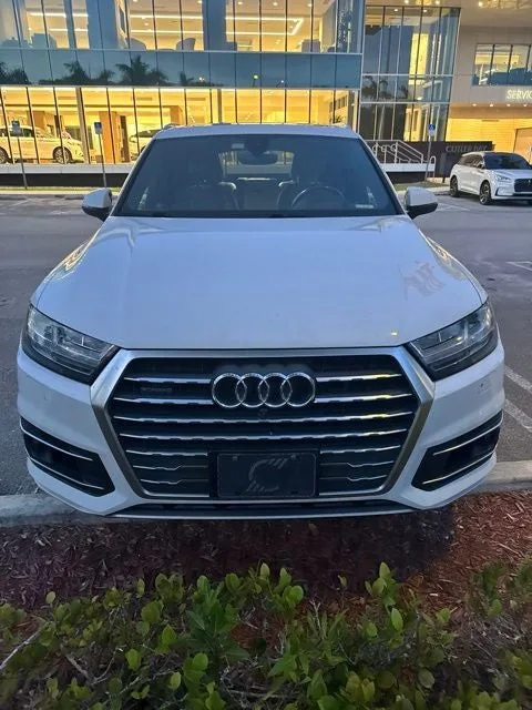 2018 Audi Q7 3.0T Prestige quattro photo 3