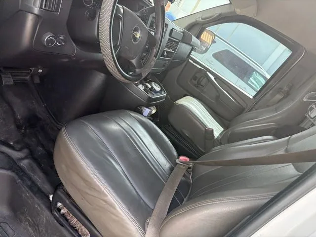 2014 Chevrolet Express 2500 Work Van Cargo photo 13