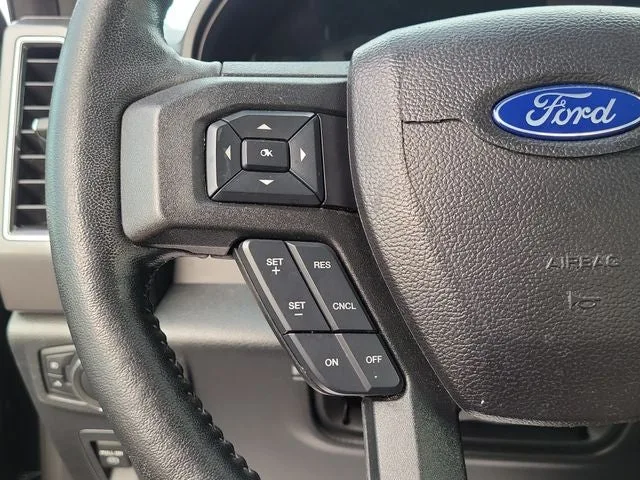2017 Ford F-150 XLT photo 21