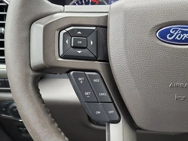 2020 Ford Expedition XLT photo 20
