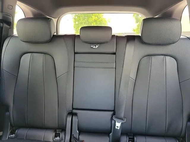 2023 Mercedes-Benz GLB GLB 250 photo 11