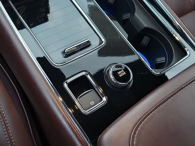 2024 Lincoln Aviator Black Label Premium photo 33