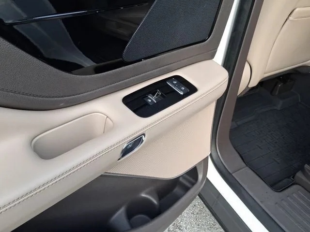 2020 Lincoln Aviator Standard Premium photo 10
