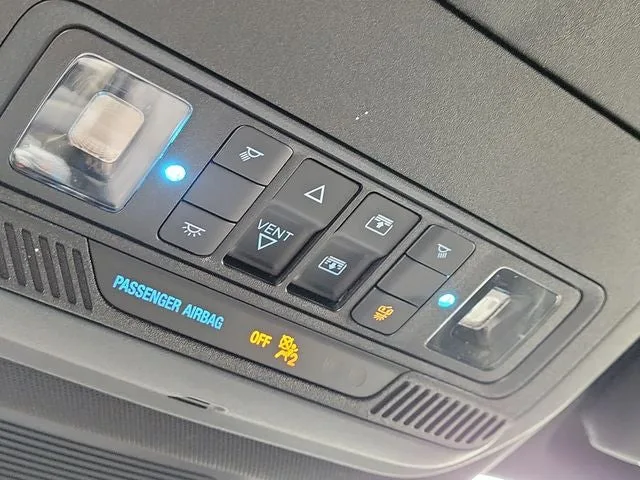 2023 Ford Explorer ST photo 29