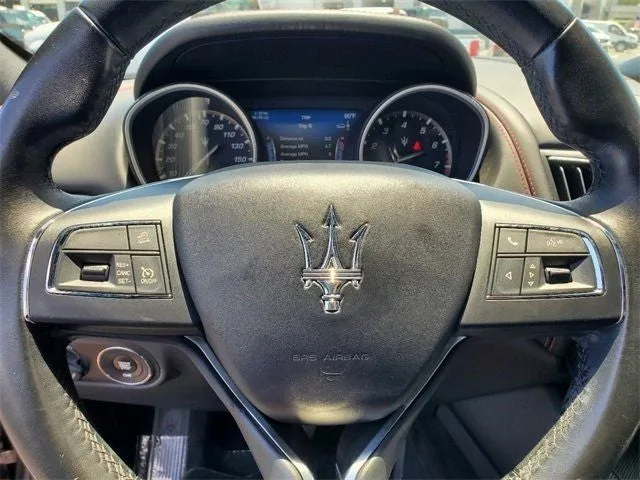 2019 Maserati Levante Base photo 27