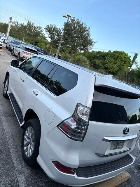 2023 Lexus GX 460 photo 4