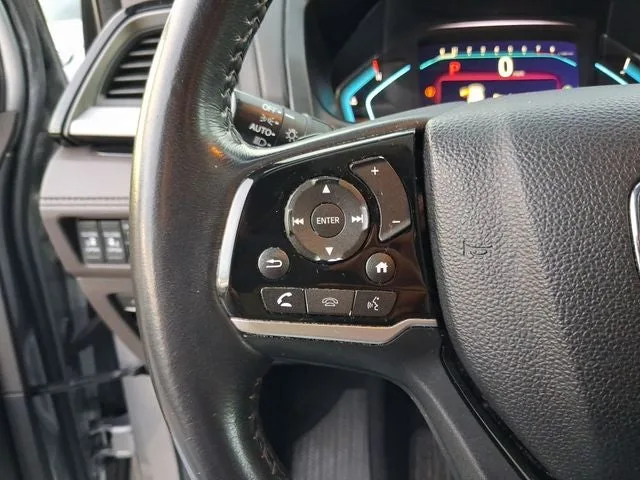 2022 Honda Odyssey Touring photo 18