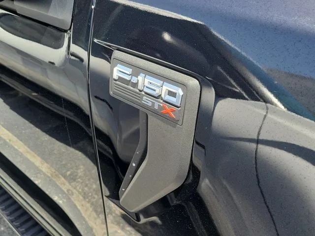 2022 Ford F-150 XL photo 3