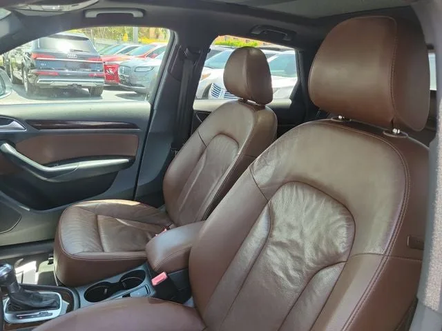 2016 Audi Q3 2.0T Premium Plus FrontTrak photo 9