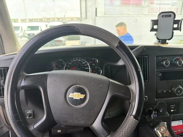 2014 Chevrolet Express 2500 Work Van Cargo photo 14