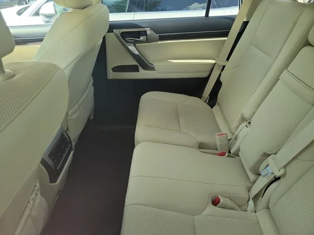 2023 Lexus GX 460 photo 10