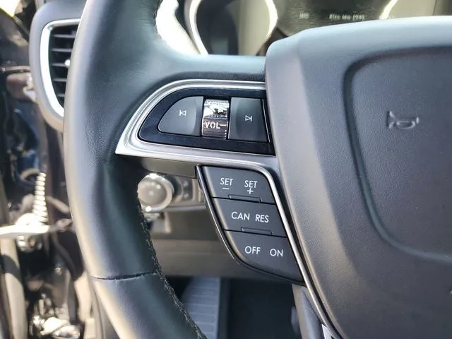 2019 Lincoln Nautilus Select photo 22
