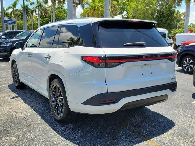2024 Lexus TX 350 Luxury photo 4