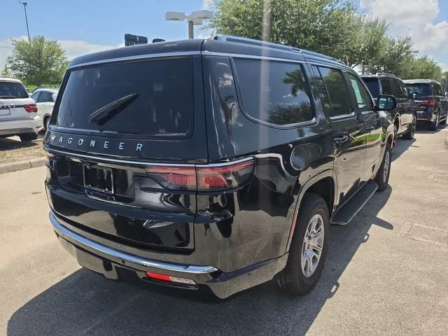 2023 Jeep Wagoneer Base photo 4