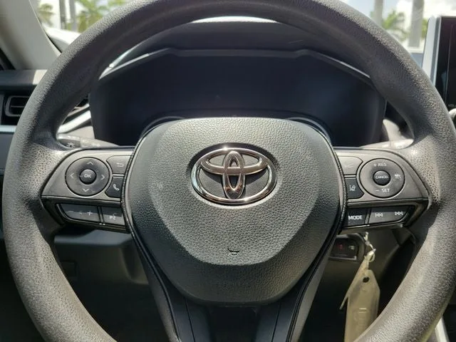 2024 Toyota RAV4 LE photo 17