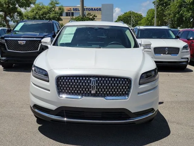 2023 Lincoln Nautilus Standard photo 2