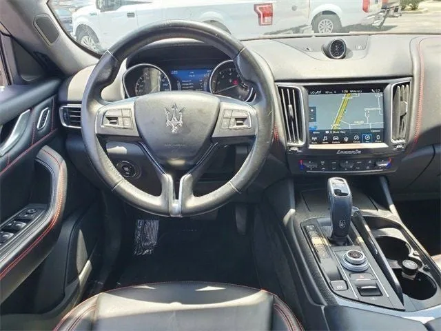 2019 Maserati Levante Base photo 14