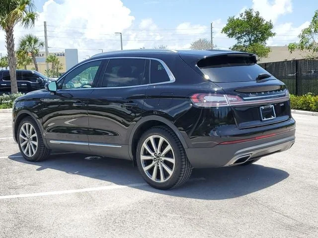 2019 Lincoln Nautilus Select photo 5