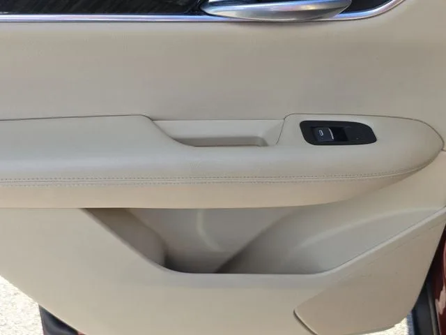 2018 Cadillac XT5 Base photo 10