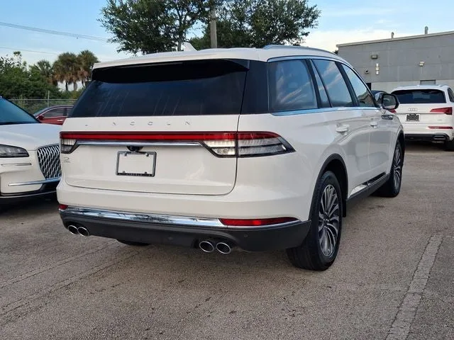 2023 Lincoln Aviator Reserve Premium photo 4
