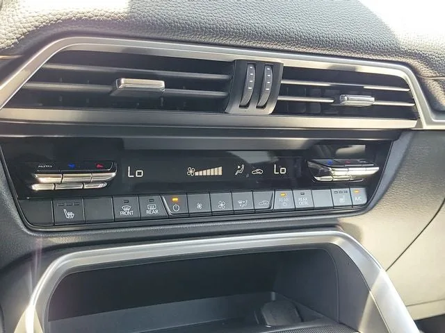 2024 Mazda CX-90 3.3 Turbo S photo 26