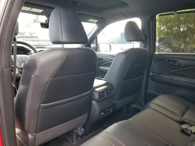 2024 Honda Passport TrailSport photo 16